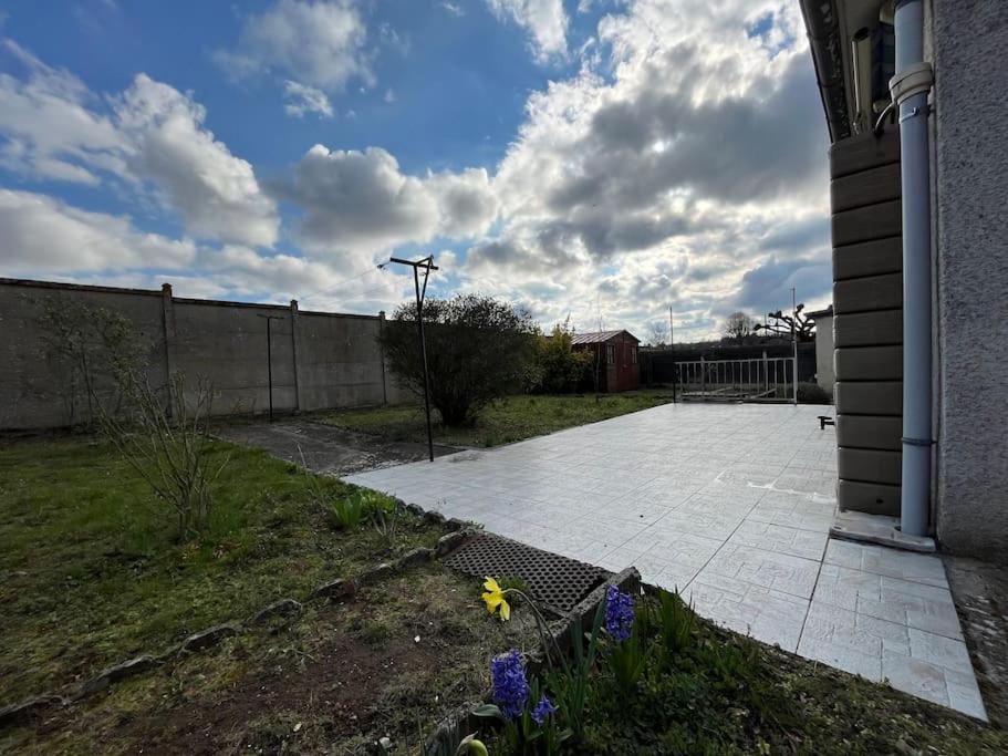 Maisonnette - Jardin Exterieur Champagne-sur-Seine Extérieur photo